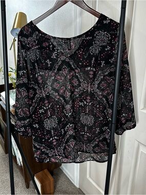 Maurices Black Floral-Print Sheer Blouse with Pink Accents ❄️